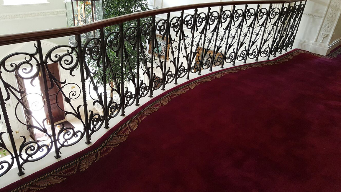 red-stair-carpet-with-border-03