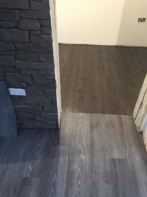 portfolio smooth floors rooms amtico dark wood installation 01