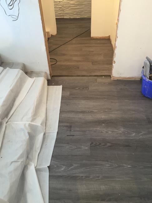 portfolio smooth floors rooms amtico dark wood installation 05