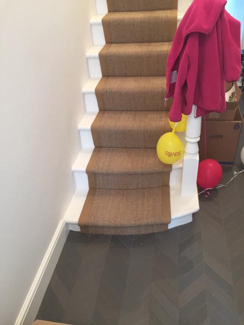 portfolio-carpets-brown-carpet-border-stairs-09