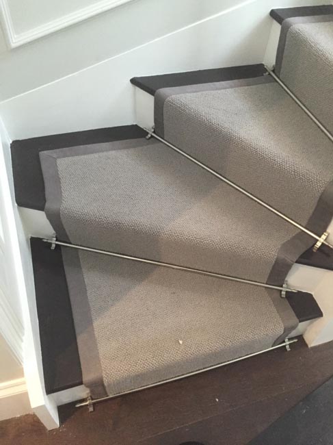 portfolio-carpets-grey-stair-carpet-with-grey-border-05