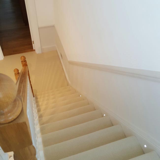 portfolio carpets white stairs silver stairrods 01