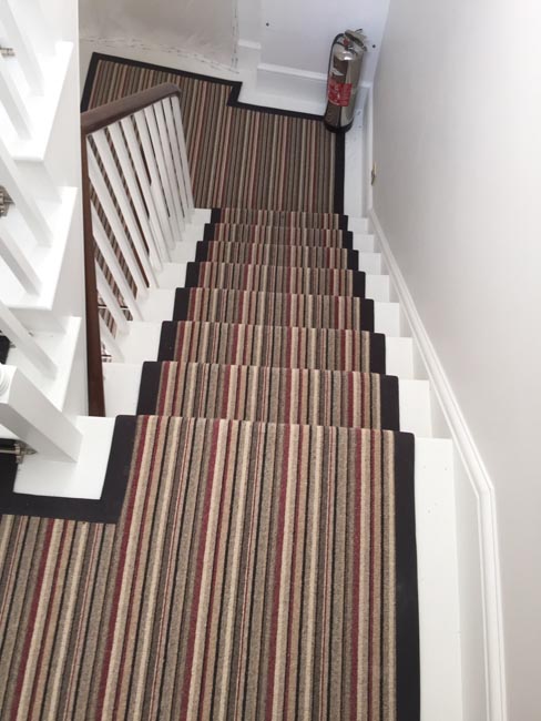 portfolio-carpets-striped-stair-with-thick-black-border-14
