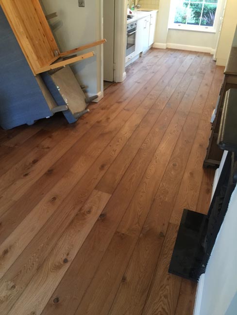 portfolio-hardwood-floors-brown-oak-wood-floor-installation-03