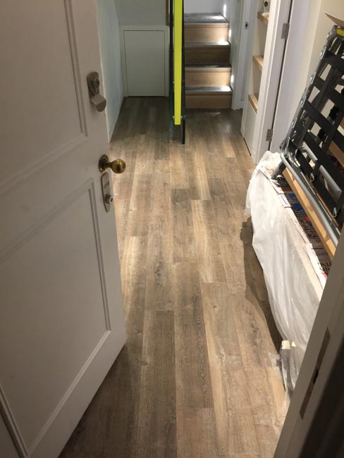 portfolio-smooth-floors-amtico-wood-plank-installation-01