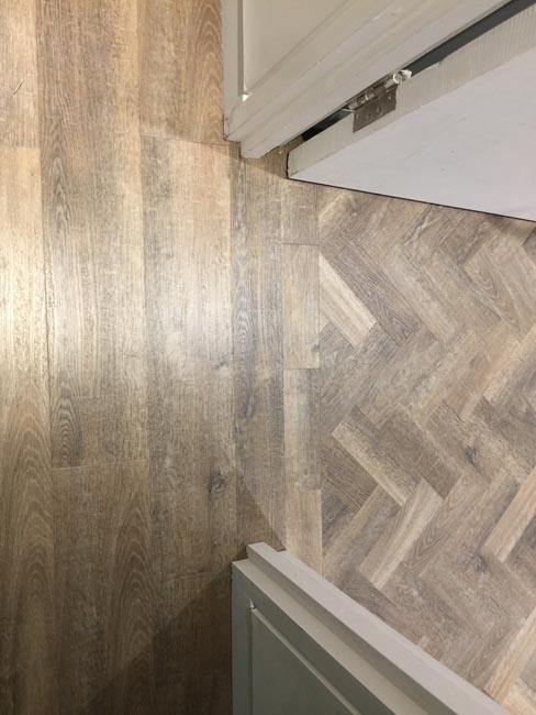 portfolio-smooth-floors-rooms-amtico-herringbone-design-09