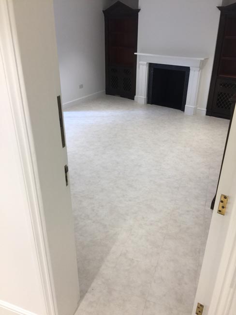 portfolio-smooth-floors-rooms-amtico-light-tiles-05