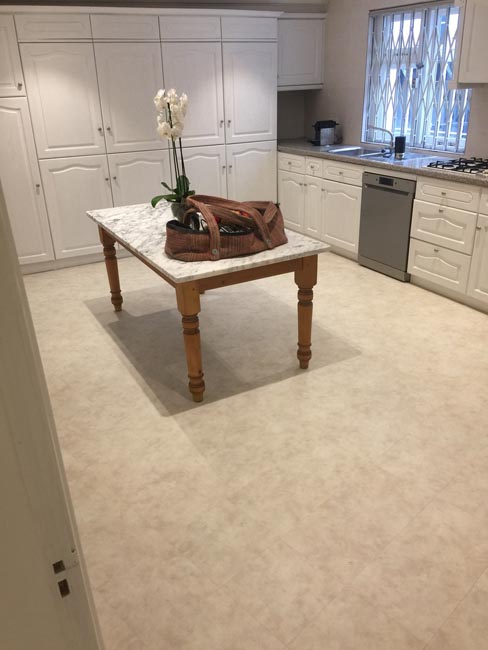 portfolio-smooth-floors-rooms-amtico-light-tiles-07