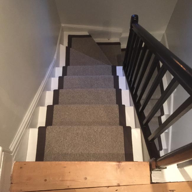 portfolio-carpets-grey-flatweave-with-black-border-03