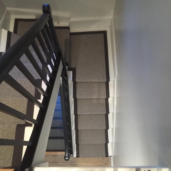 portfolio-carpets-grey-flatweave-with-black-border-04