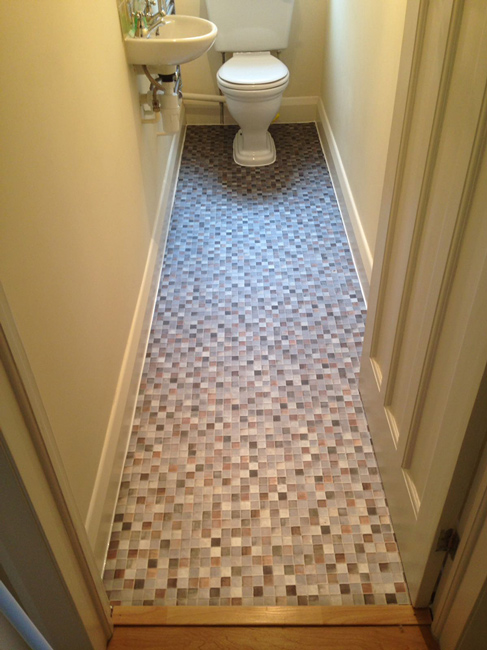 portfolio-smooth-floors-sheet-vinyl-bathroom-installation-01