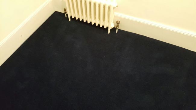 portfolio-carpets-dark-blue-carpet-stairs-and-landings-08