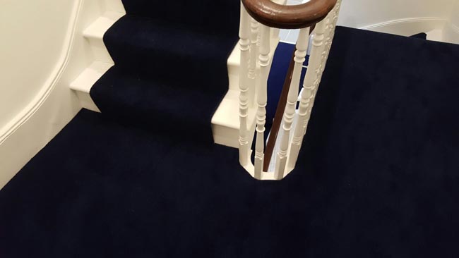 portfolio-carpets-dark-blue-carpet-stairs-and-landings-10