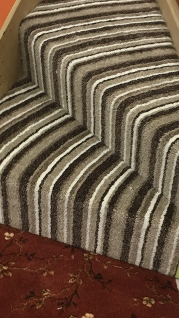 portfolio-curved-carpet-staircase-01