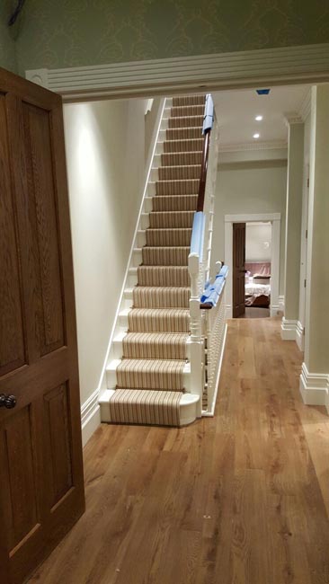 portfolio-striped-carpet-stair-runner-with-brass-stairrods-01