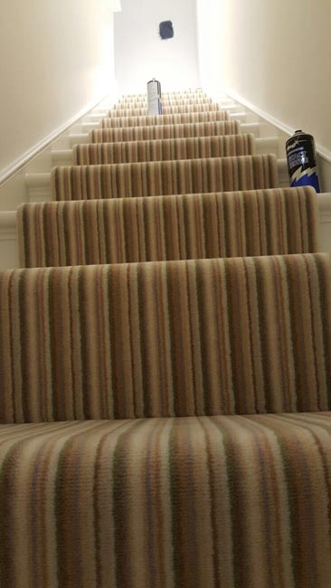 portfolio-striped-carpet-stair-runner-with-brass-stairrods-02