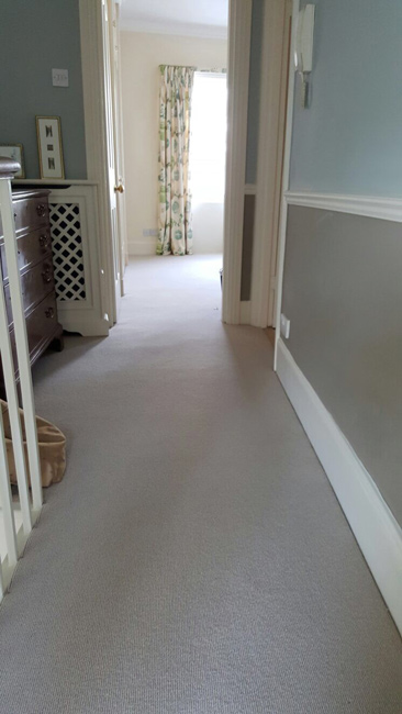 portfolio-white-stair-carpet-01