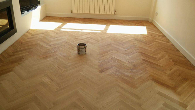 portfolio-hardwood-floors-solid-oak-herringbone-02