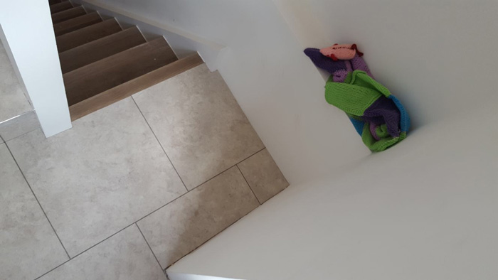 portfolio amtico light coloured-tiles areas 01