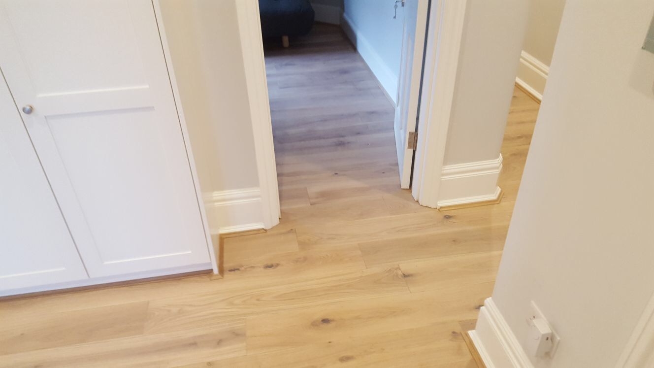 Amtico-Straight-Plank-Installation-1