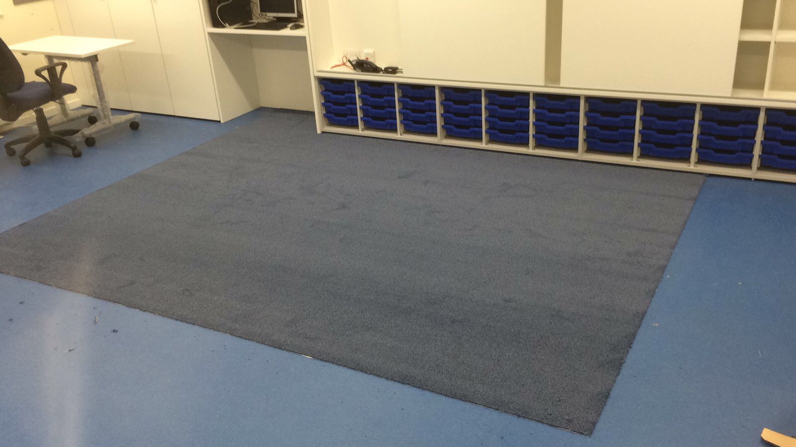 portfolio-linoleum-flooring-installation-to-areas-2