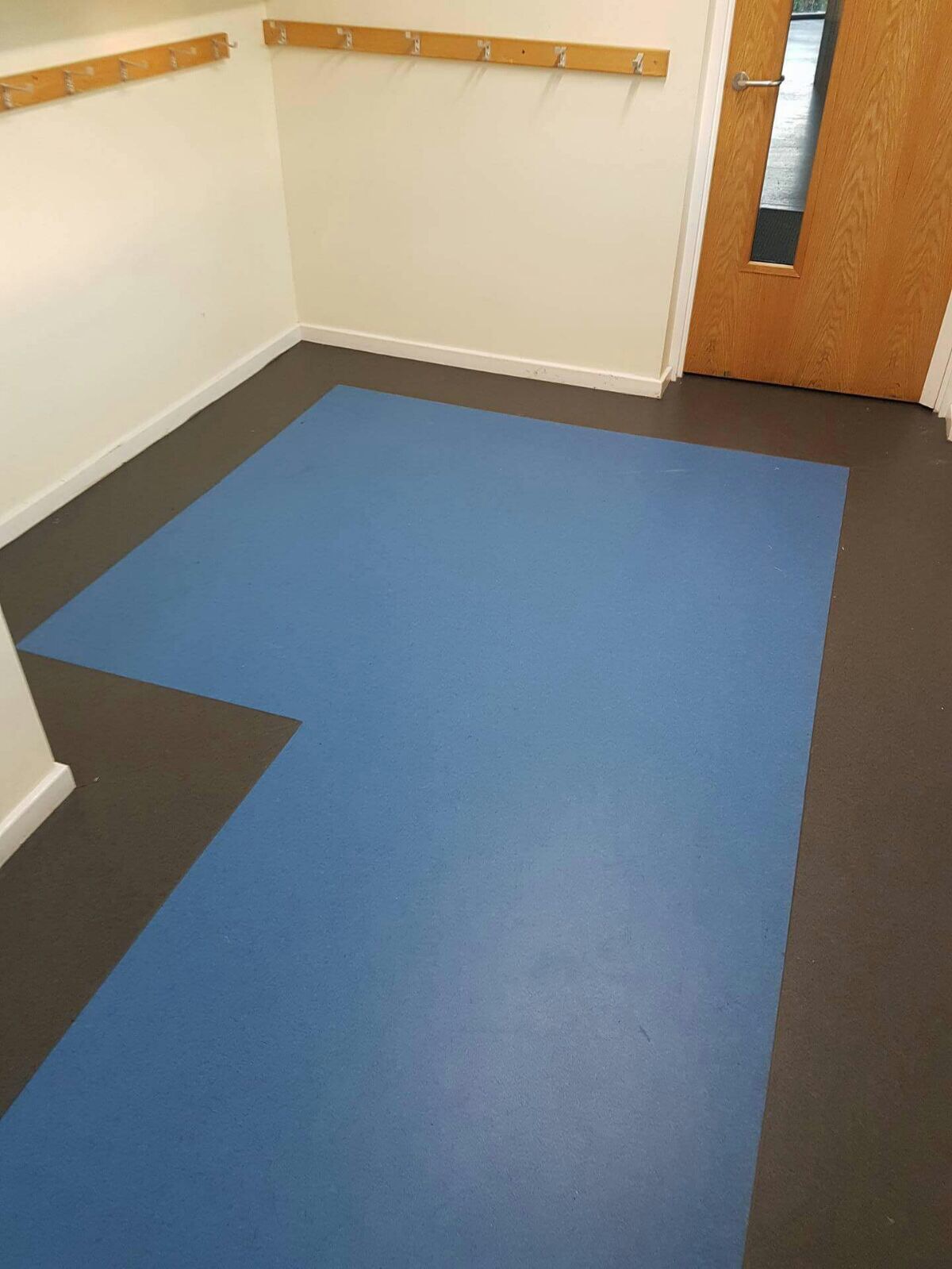 portfolio-linoleum-flooring-installation-to-areas-7