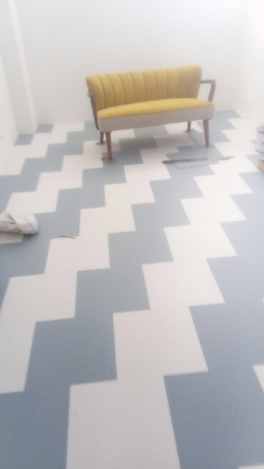 portfolio-vinyl-flooring-installed-to-premises-10