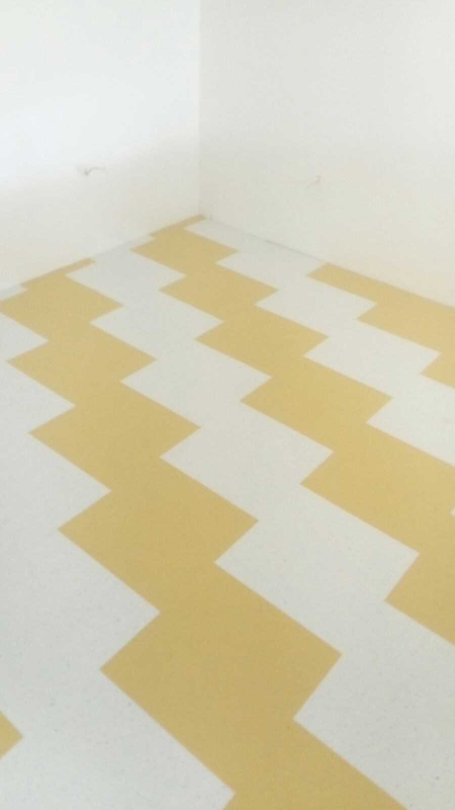 portfolio-vinyl-flooring-installed-to-premises-3