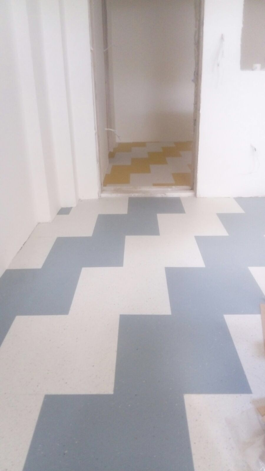 portfolio-vinyl-flooring-installed-to-premises-6