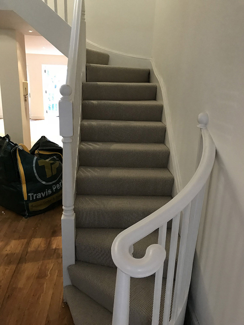 CORDED STAIRS INSTALLATION (10)