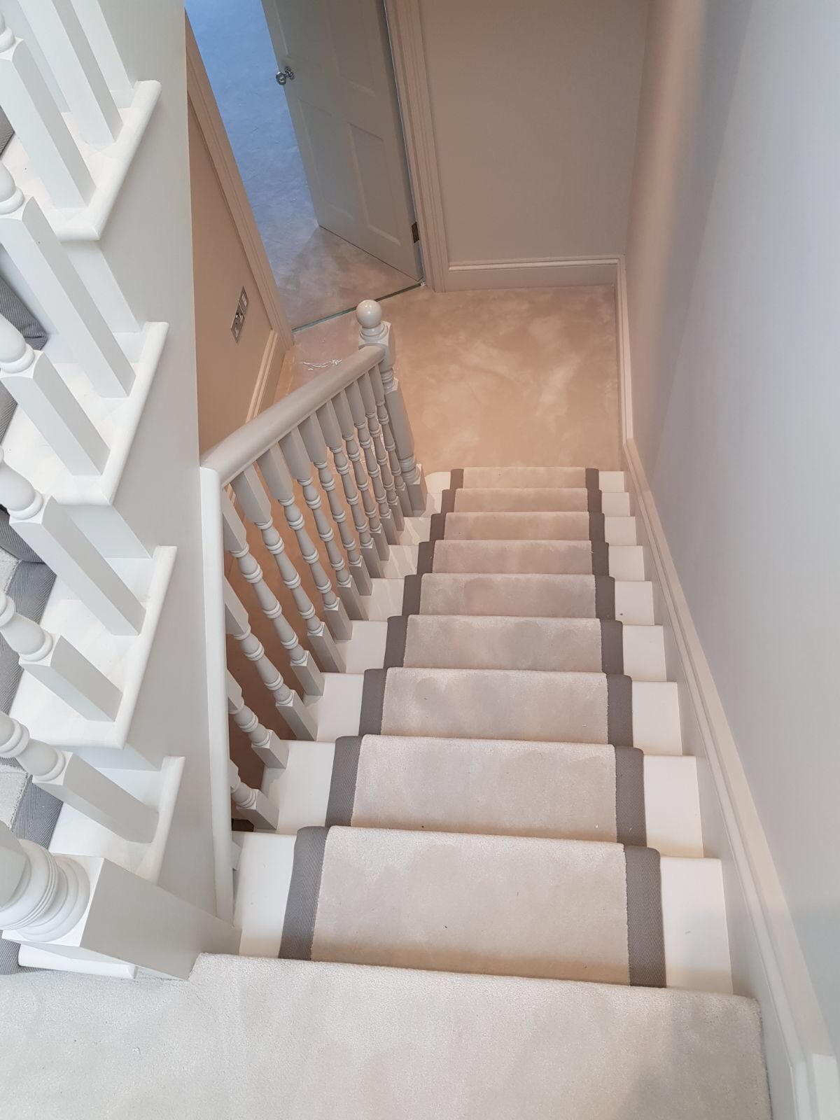 PORTFOLIO - VAN BESOUW CARPET INSTALLATION (3)