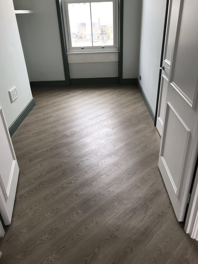 portfolio amtico barrel oak smoke installation 02