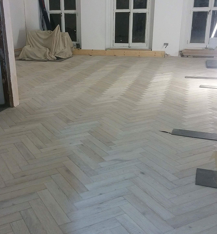 PORTFOLIO - SAADI HOMES WOOD HERRINGBONE INSTALLATION (7)