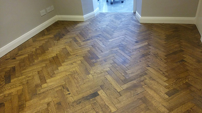 PORTFOLIO - BENOLIEL HERRINGBONE WOOD FLOOR (2)