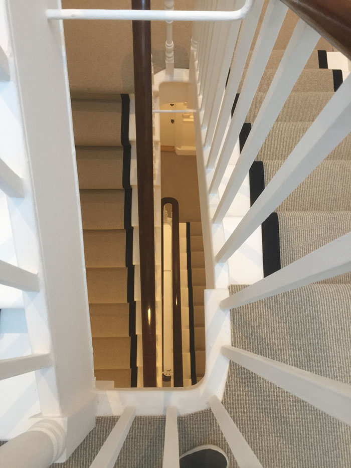PORTFOLIO - LIGHTER CARPET ON STAIRS WITH BLACK BINDING (7)