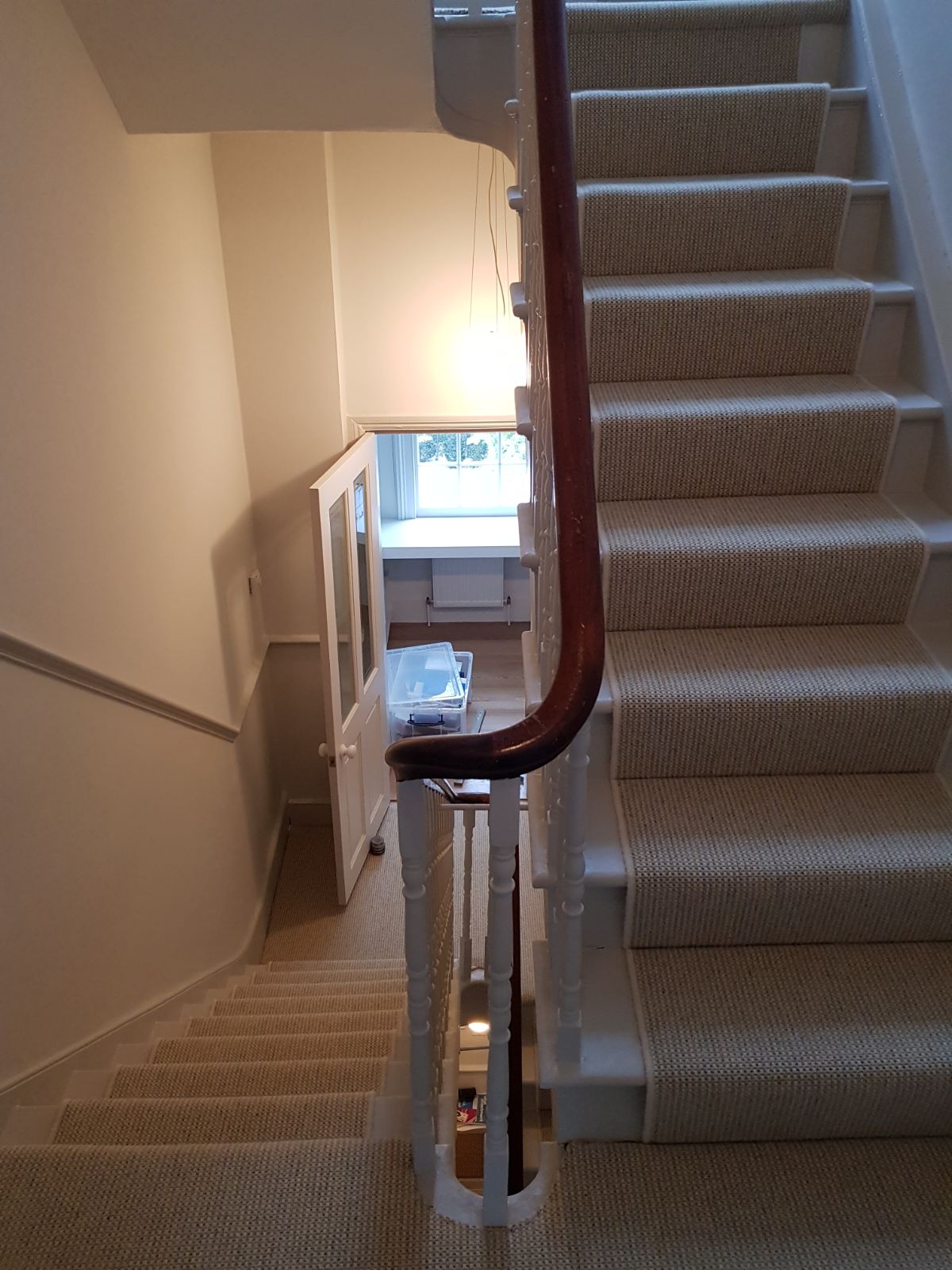 PORTGOLIO - LIGHT STAIR RUNNER (3)