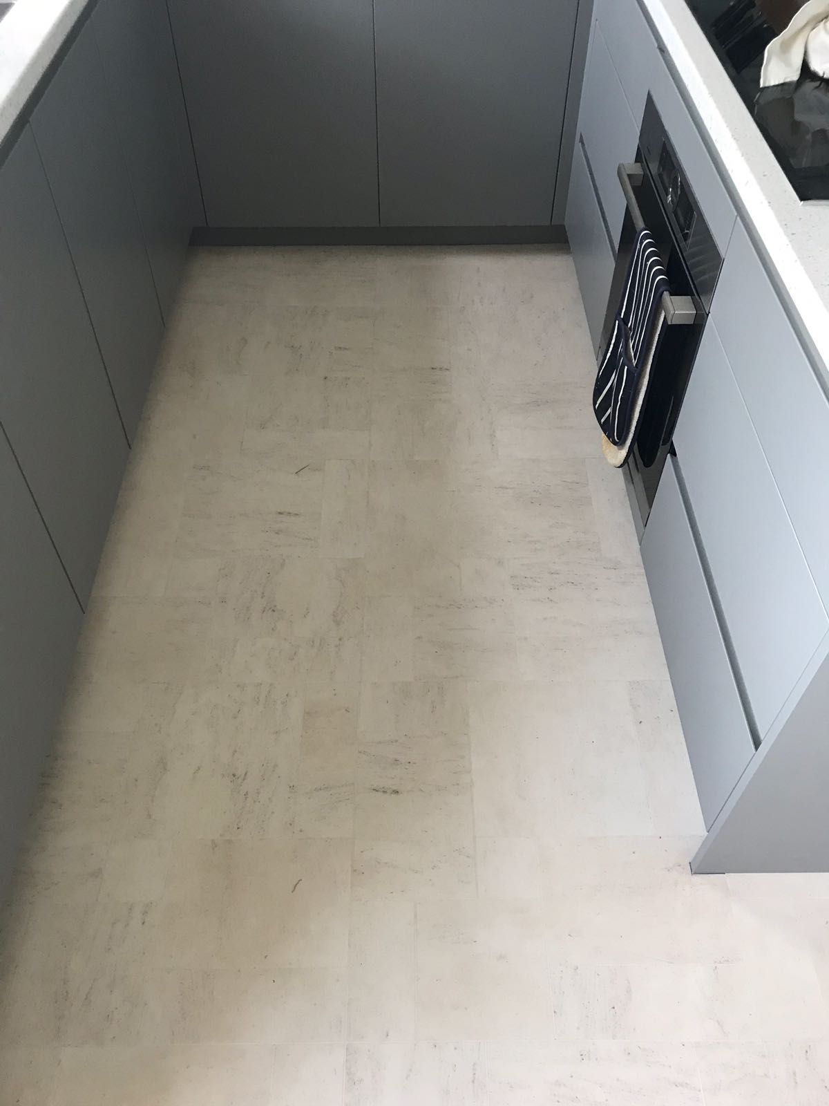 portfolio smooth floors amtico-honed-limestone-Natura-installation-clapham (2)