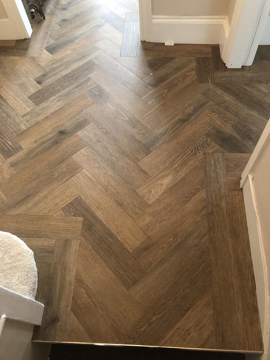 portfolio smooth floors amtico-noble-oak-parquet-installation-earlsfield (2)