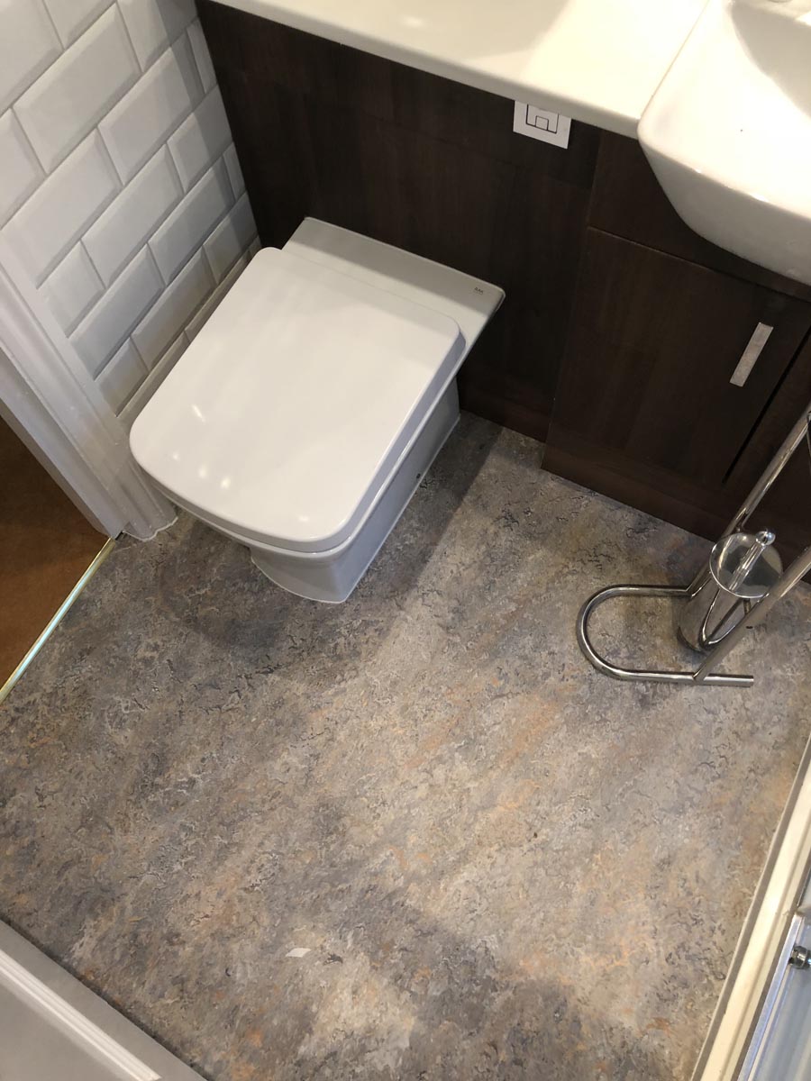 portfolio smooth floors marmoleum-flooring-installation-st-johns-wood (2)