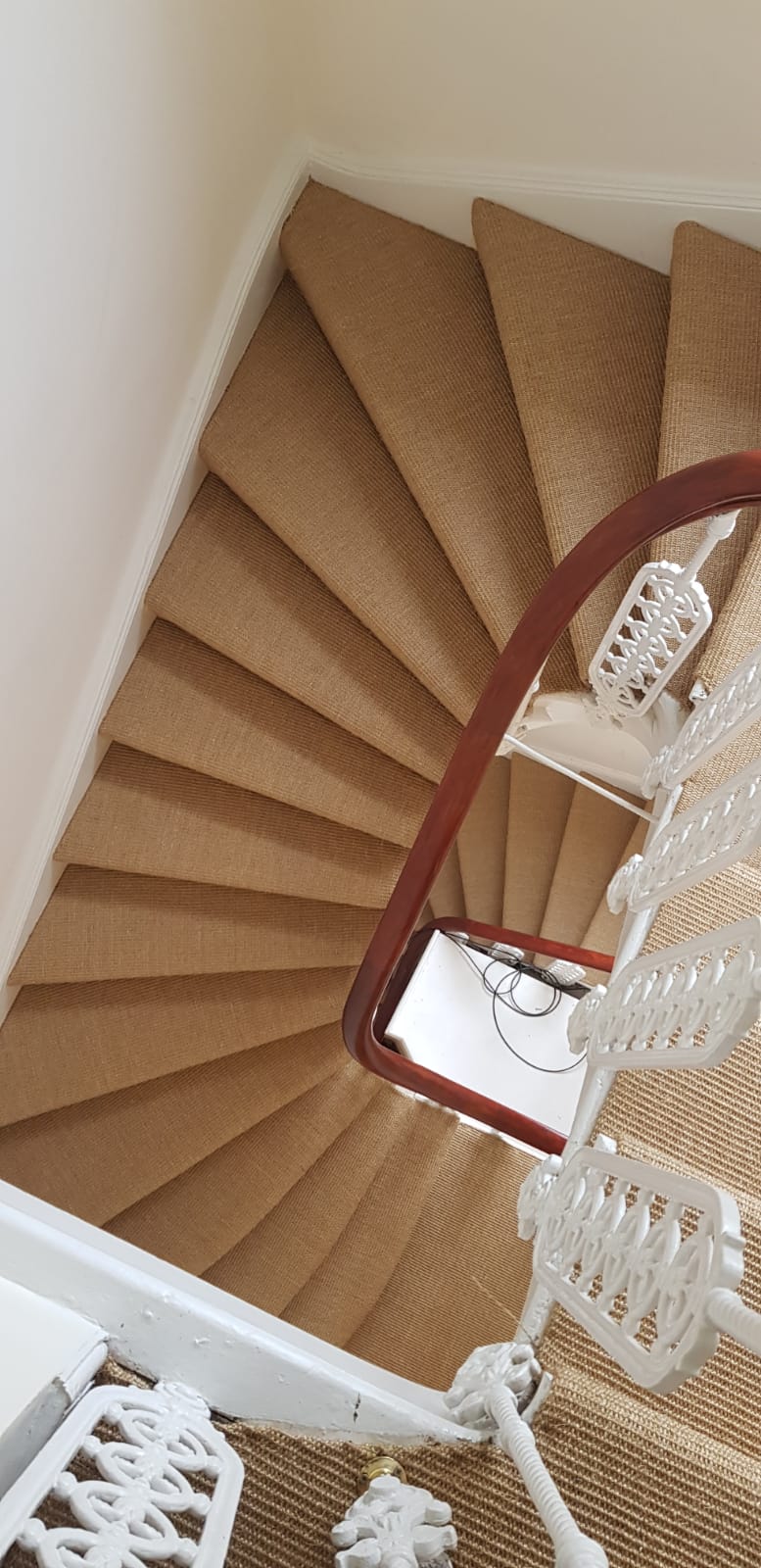 portfolio carpets bronze-sisal-carpet-installation-raynes-park (8)