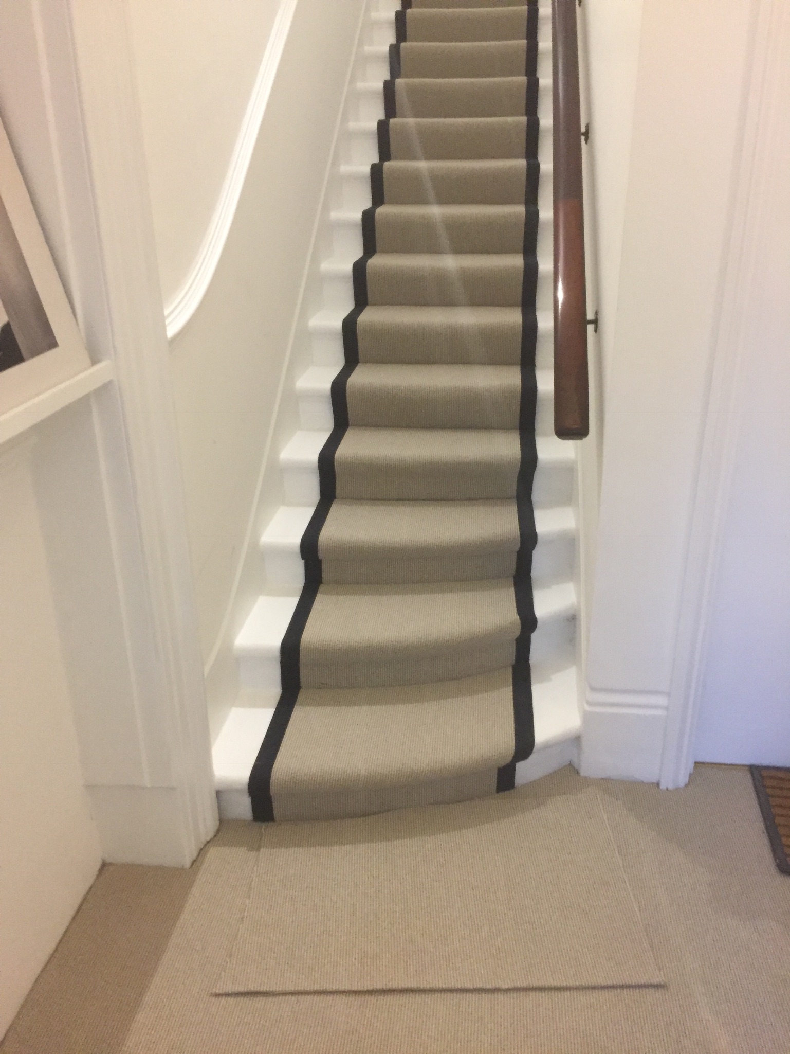 portfolio Carpet Runner With Black Binding Installed In Clerkenwell (18)