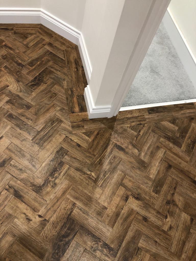portfolio smooth floors AMTICO WOOD HERRINGBONE JOB (5)