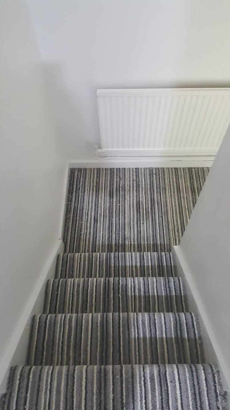 portfolio striped-carpet-on-stairs-wimbledon (2)
