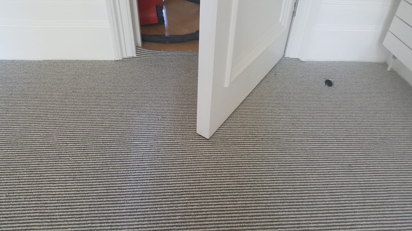 portfolio striped-carpet-on-stairs-wimbledon (3)