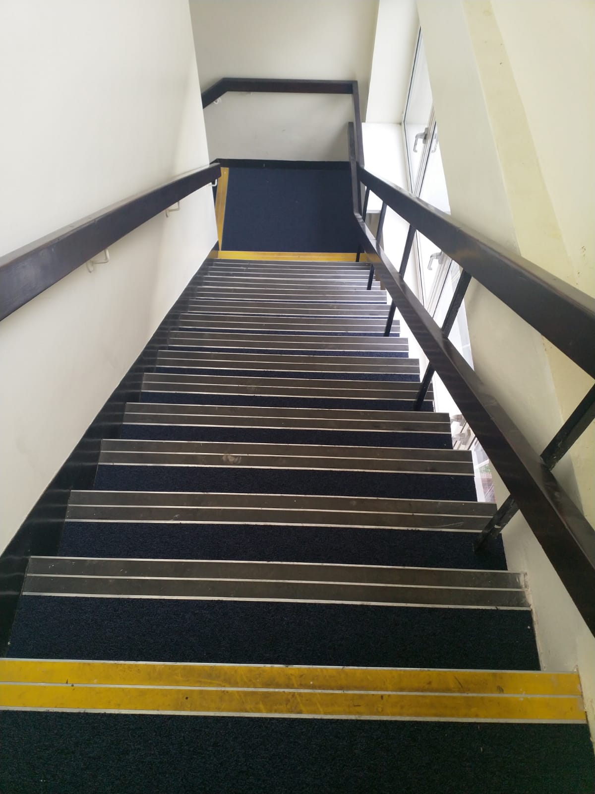 commercial portfolio Dwp Roebuck house contract value 31 K 900m2 (6)