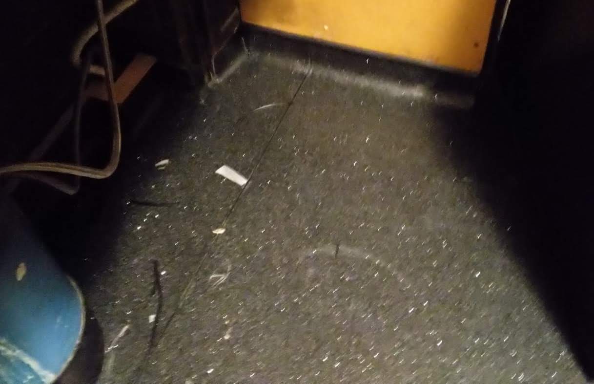 TFG SF1543 (The Elephant's Head, Camden High Street, NW1 8QR)