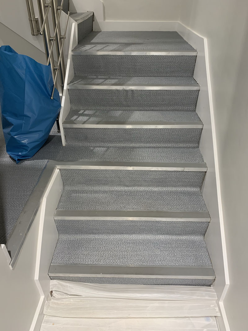 commercial portfolio Car Showrrom Brentford '4' (2)