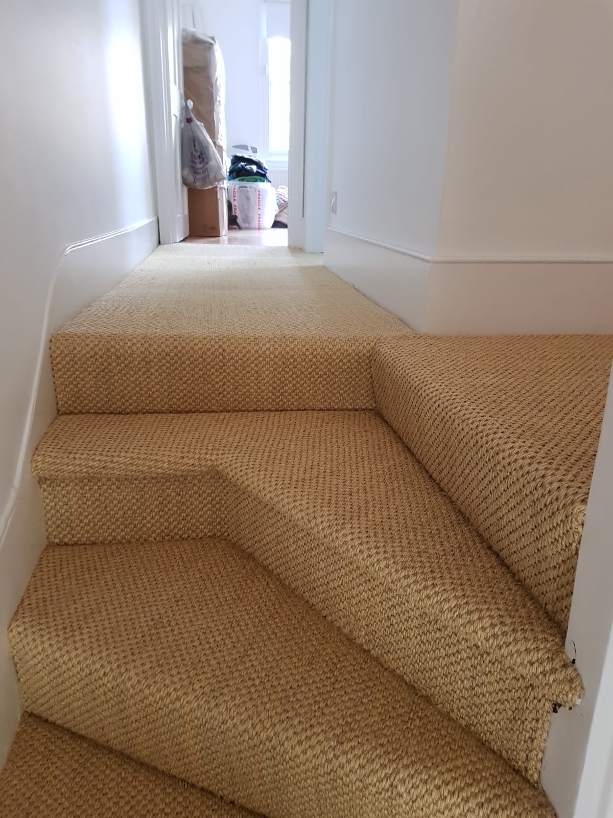 portfolio-light-sisal-carpet-installation-temple-fortune (3)