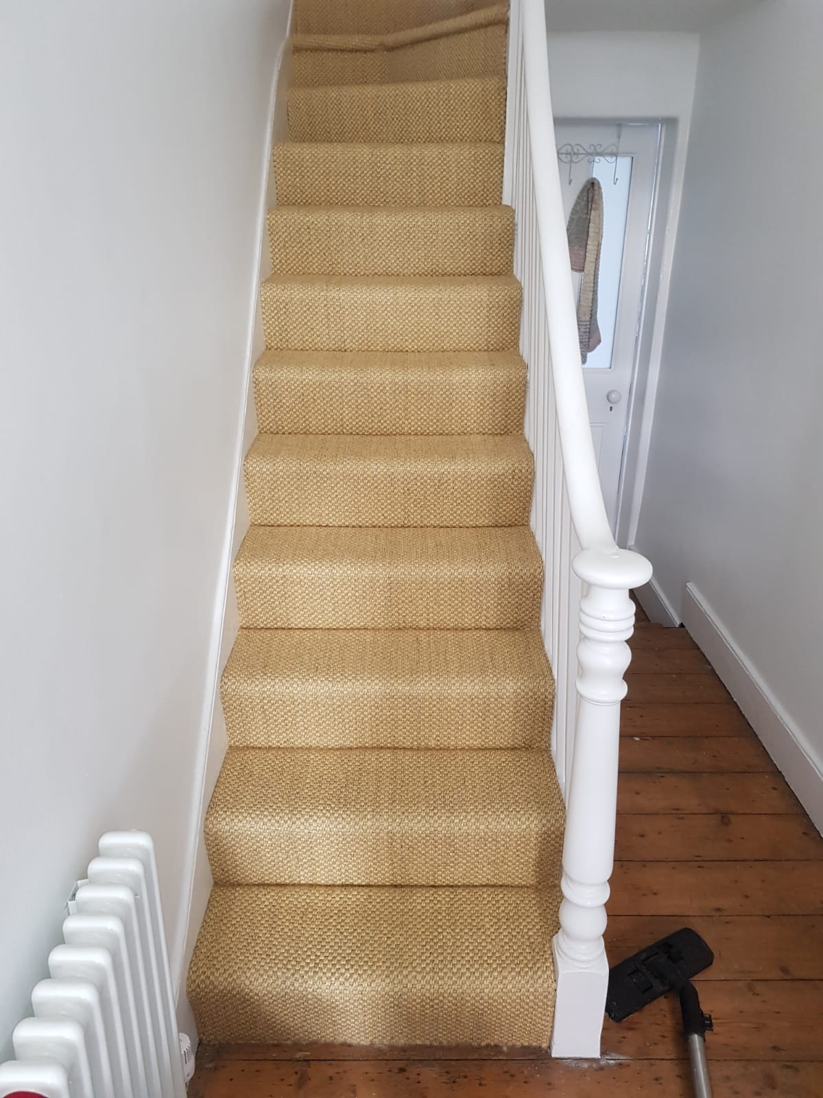 portfolio-light-sisal-carpet-installation-temple-fortune (6)