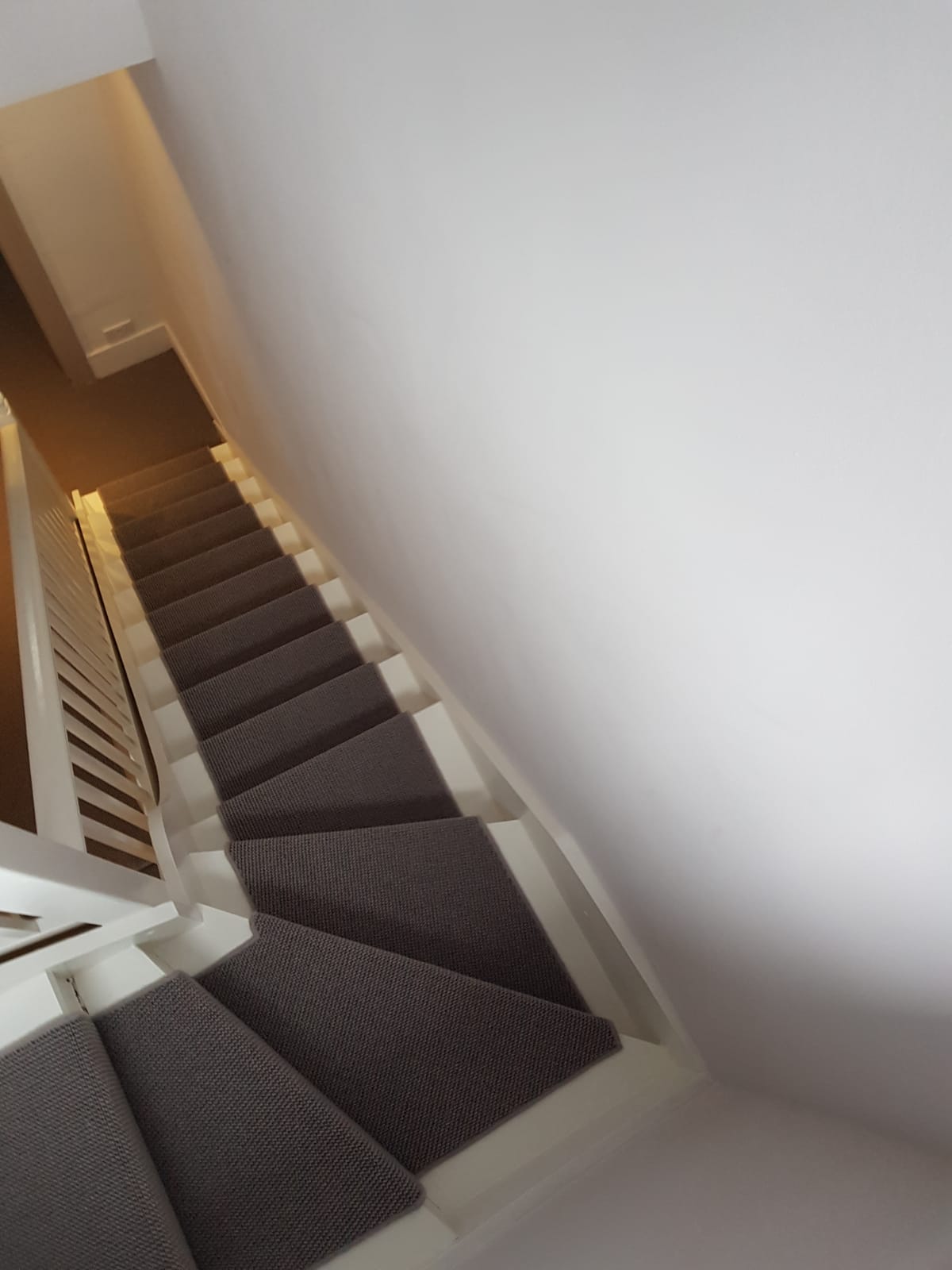 portfolio-carpet-runner-carpet-on-stairs-with-whipping-belgravia (3)